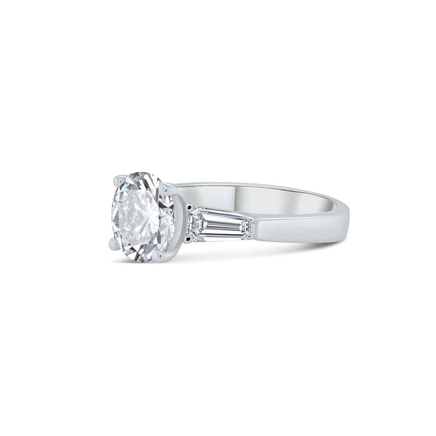 18ct White Gold Brilliant Round Solitaire & Shoulder Tapers, 2.50ct