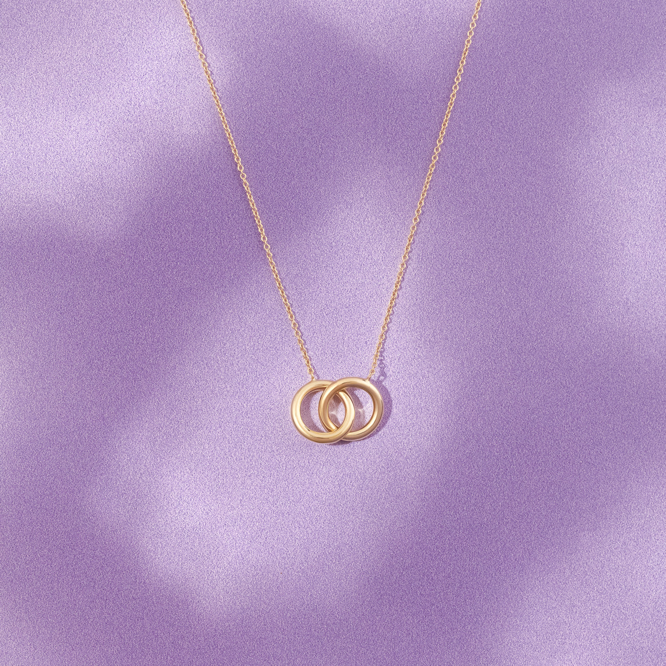 9ct Yellow Gold Double Circles Interlocking Pendant Necklace