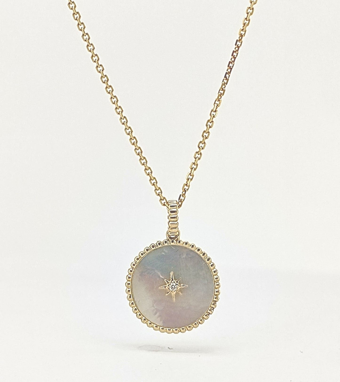 9ct Yellow Gold Mother of Pearl Diamond Pendant & Chain