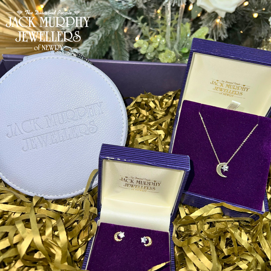 Limited Edition: Written in the Stars, 9ct Gold Christmas Ladies Gift Box