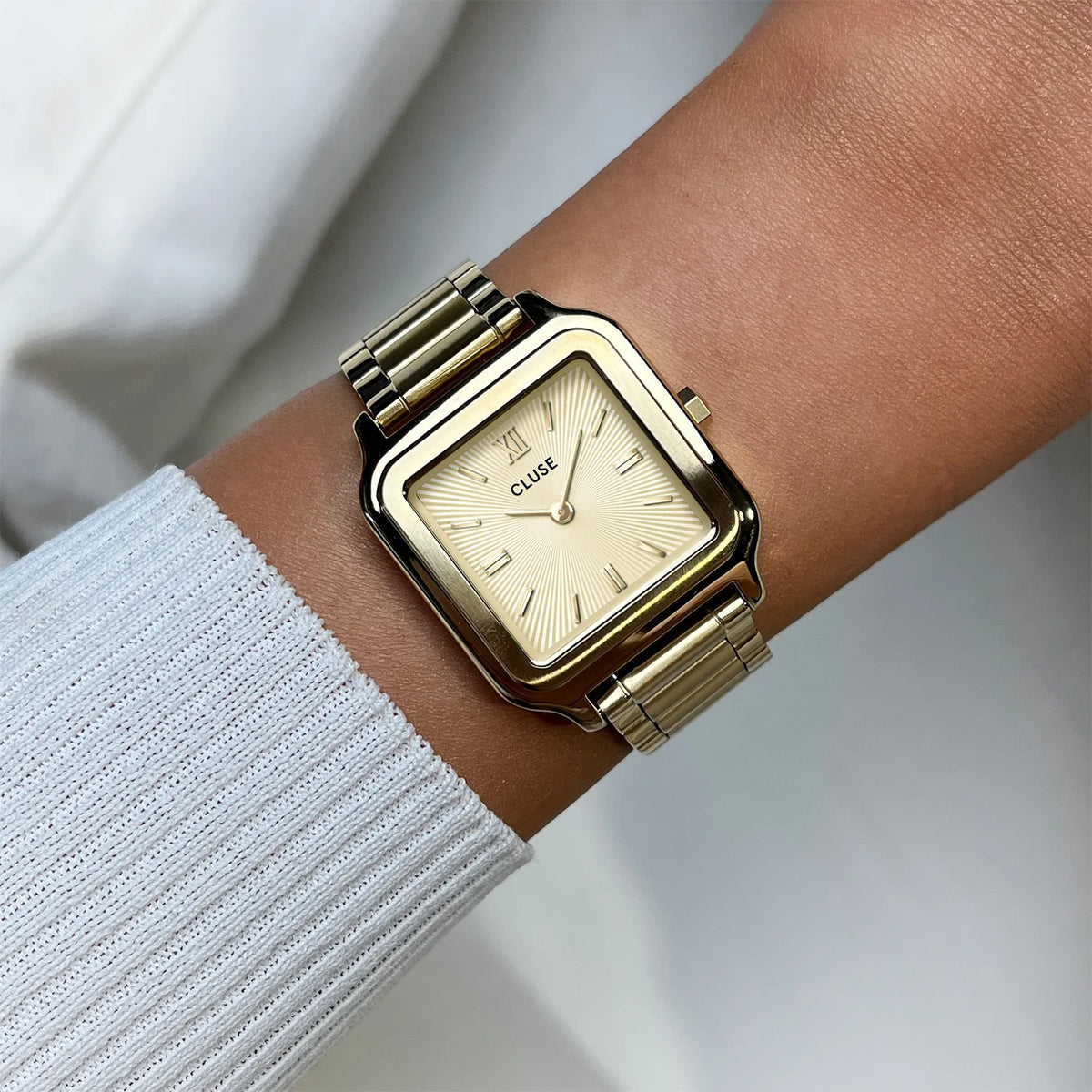 Cluse 28mm Gracieuse Yellow Gold Sunray Dial Bracelet Watch