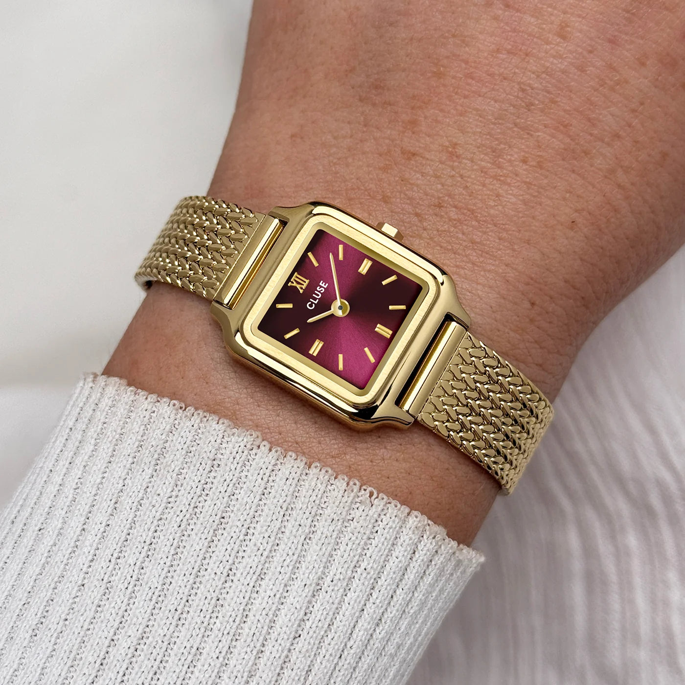 Cluse 21mm Gracieuse Mini Dark Cherry Dial Yellow Gold Colour Bracelet Watch