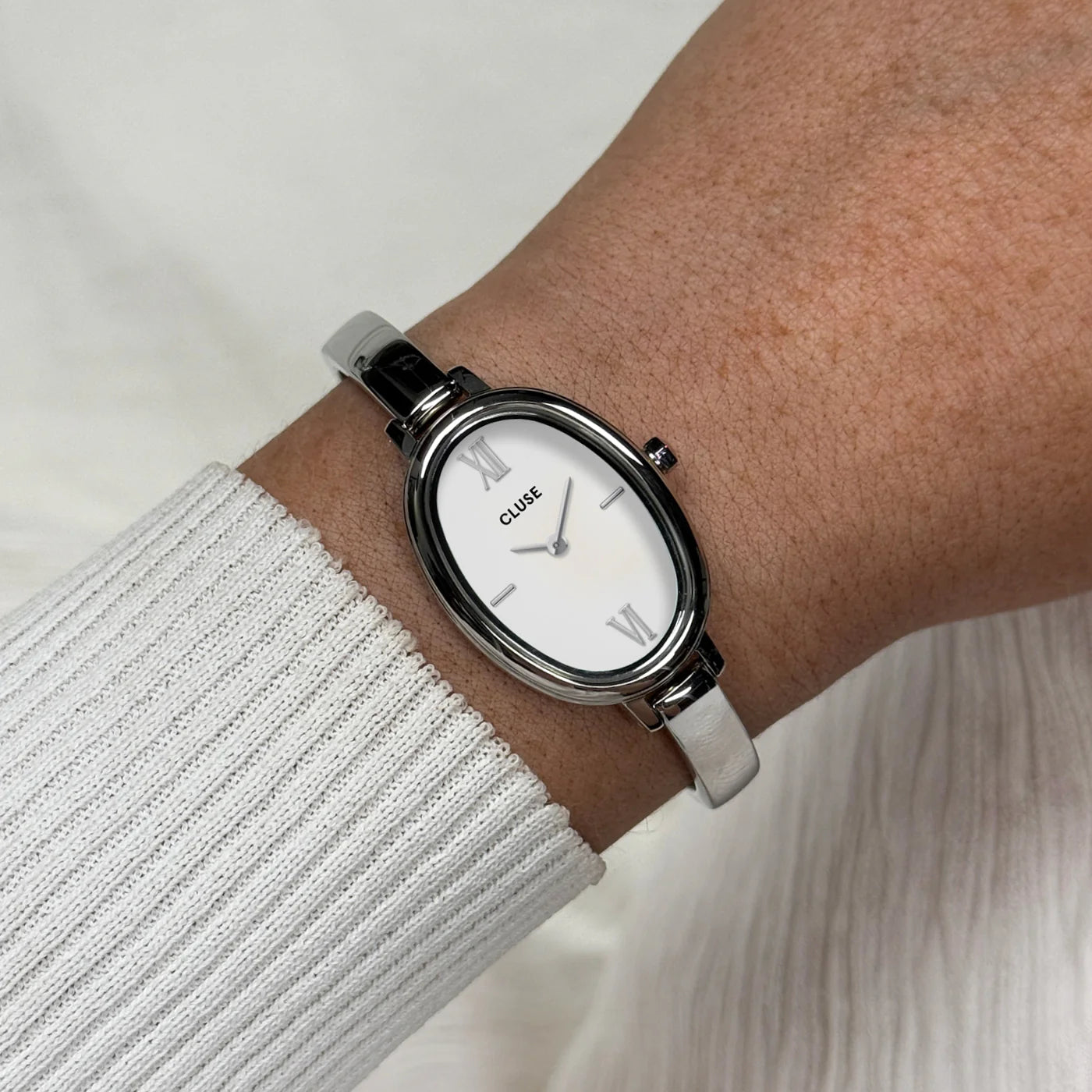 Cluse 22mm L'Ovale White Dial Silver Bracelet Watch