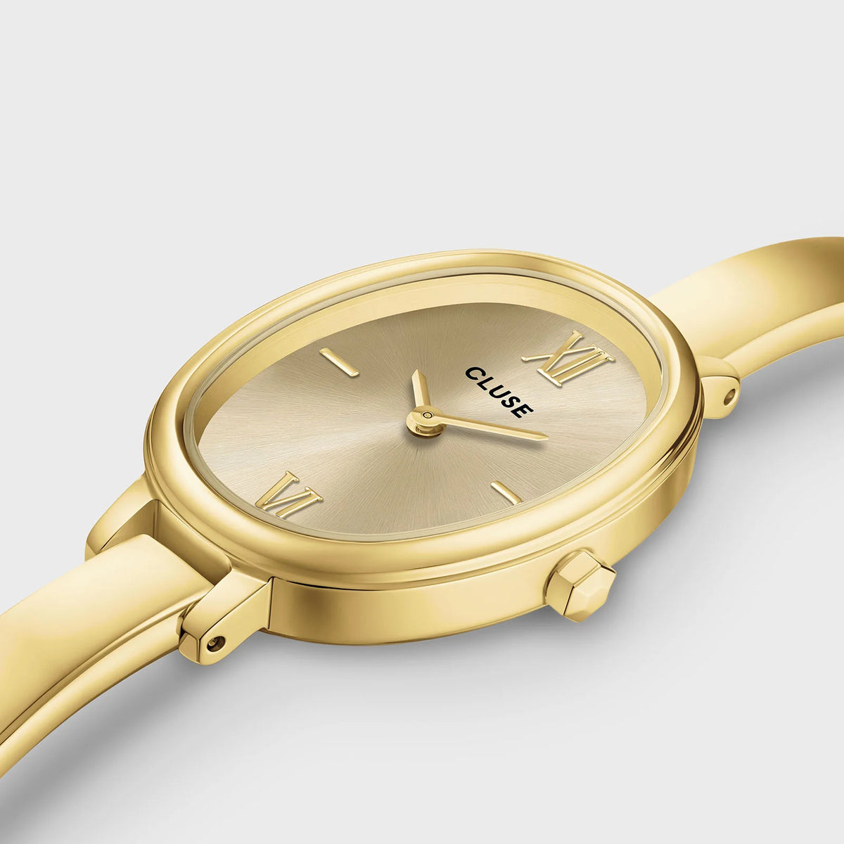 Cluse 22mm L'Ovale Gold Toned Bracelet Watch