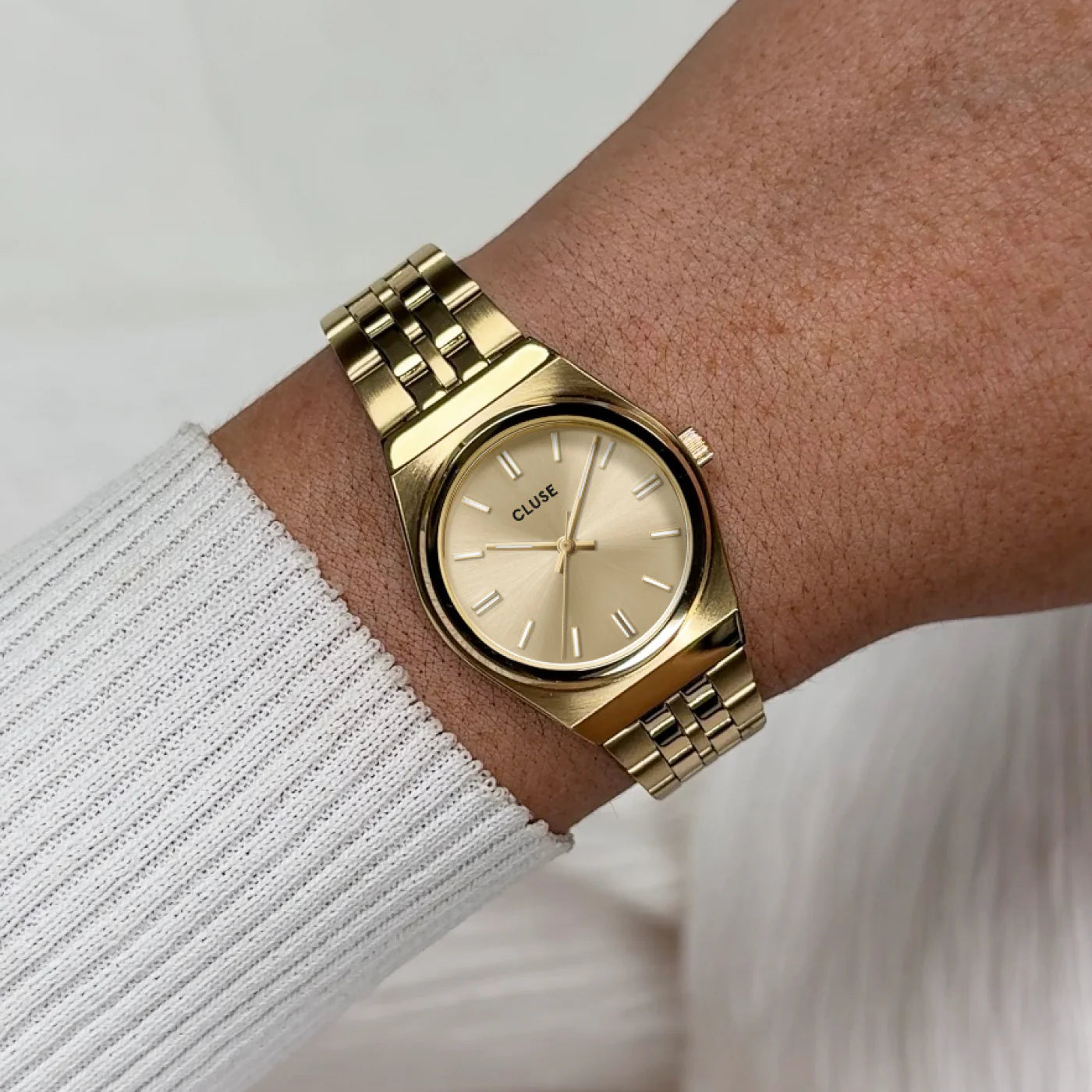 Cluse Ladies 26mm Retro 70's Yellow Gold Toned Bracelet Watch