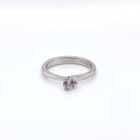 Platinum Round Brilliant Morganite SolitairePlatinum Round Brilliant Morganite Solitaire