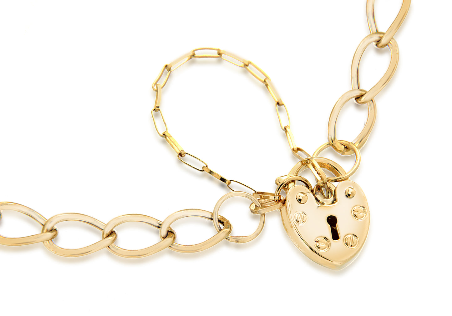 9ct Yellow Gold Heart Padlock Chain Bracelet Close up of locking mechanism 
