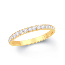 Load image into Gallery viewer, 18ct Yellow Gold 50% Spread Triangle Claw Set 2mm Diamond Ring 0.25ct Media 3 of 3